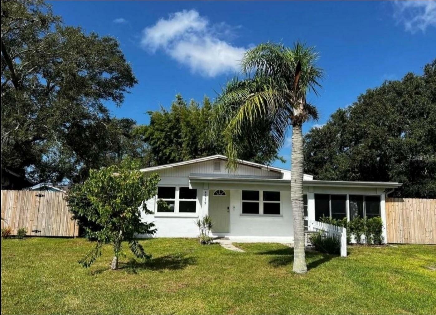 Property Photo:  4319 Eaglet Road  FL 33980 