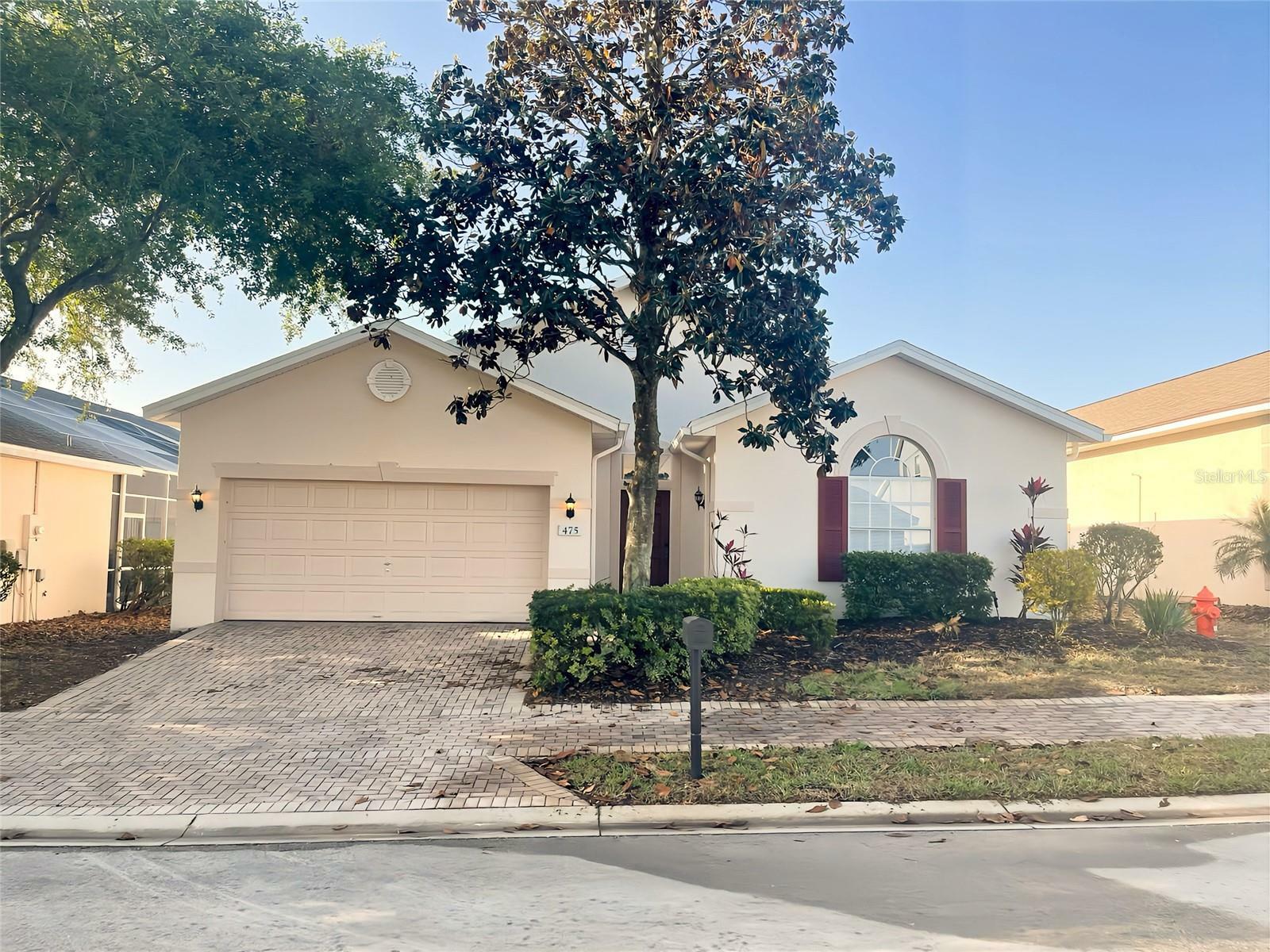 Property Photo: 475 Windsor Place FL 33896