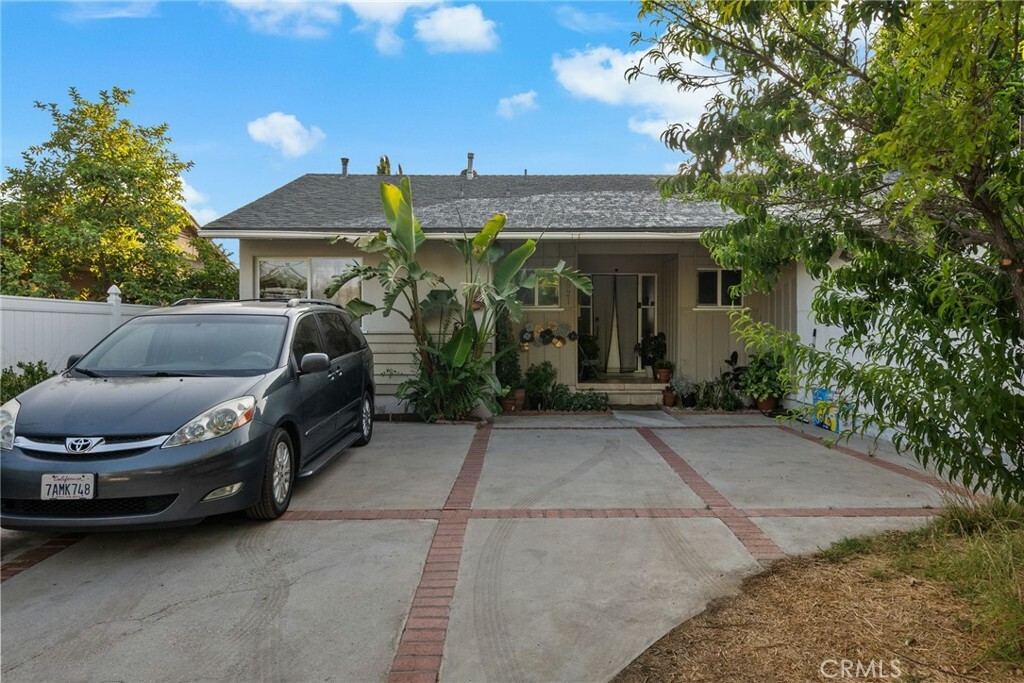 Property Photo:  7921 Owensmouth Avenue  CA 91304 