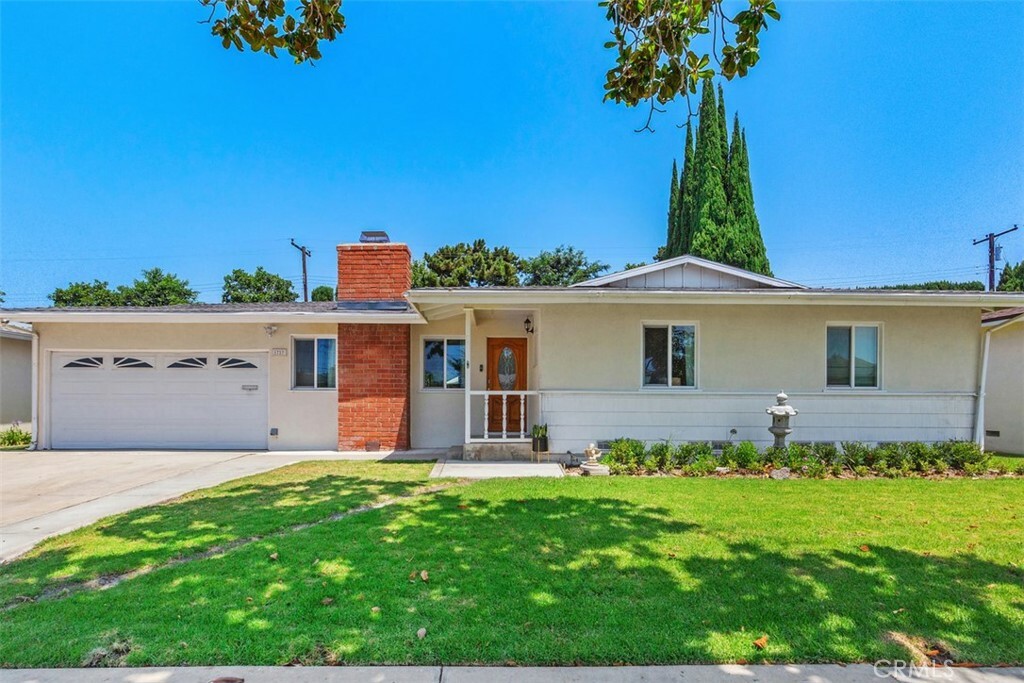 Property Photo:  1727 W Cris Avenue  CA 92804 