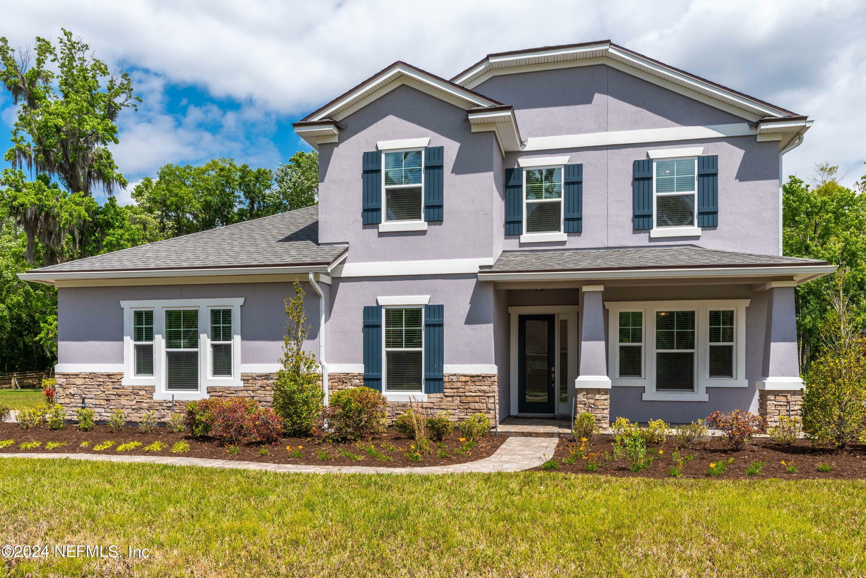 Property Photo: 1924 Holmes Circle FL 32003