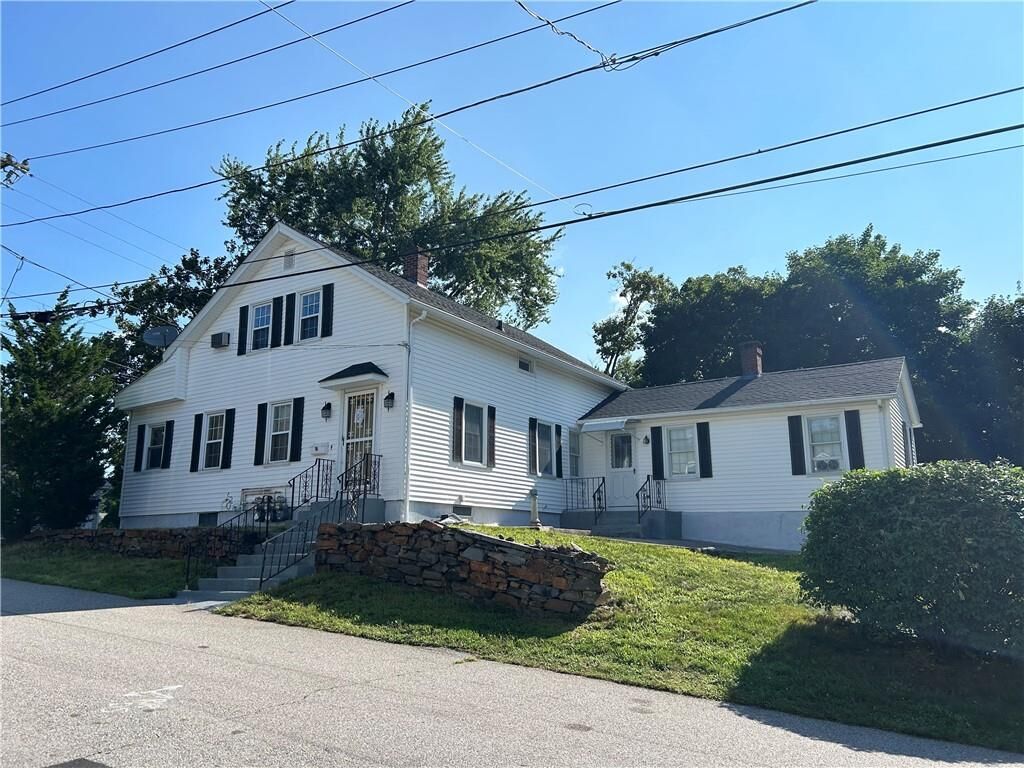 Property Photo:  62 N Marlborough Street  RI 02818 