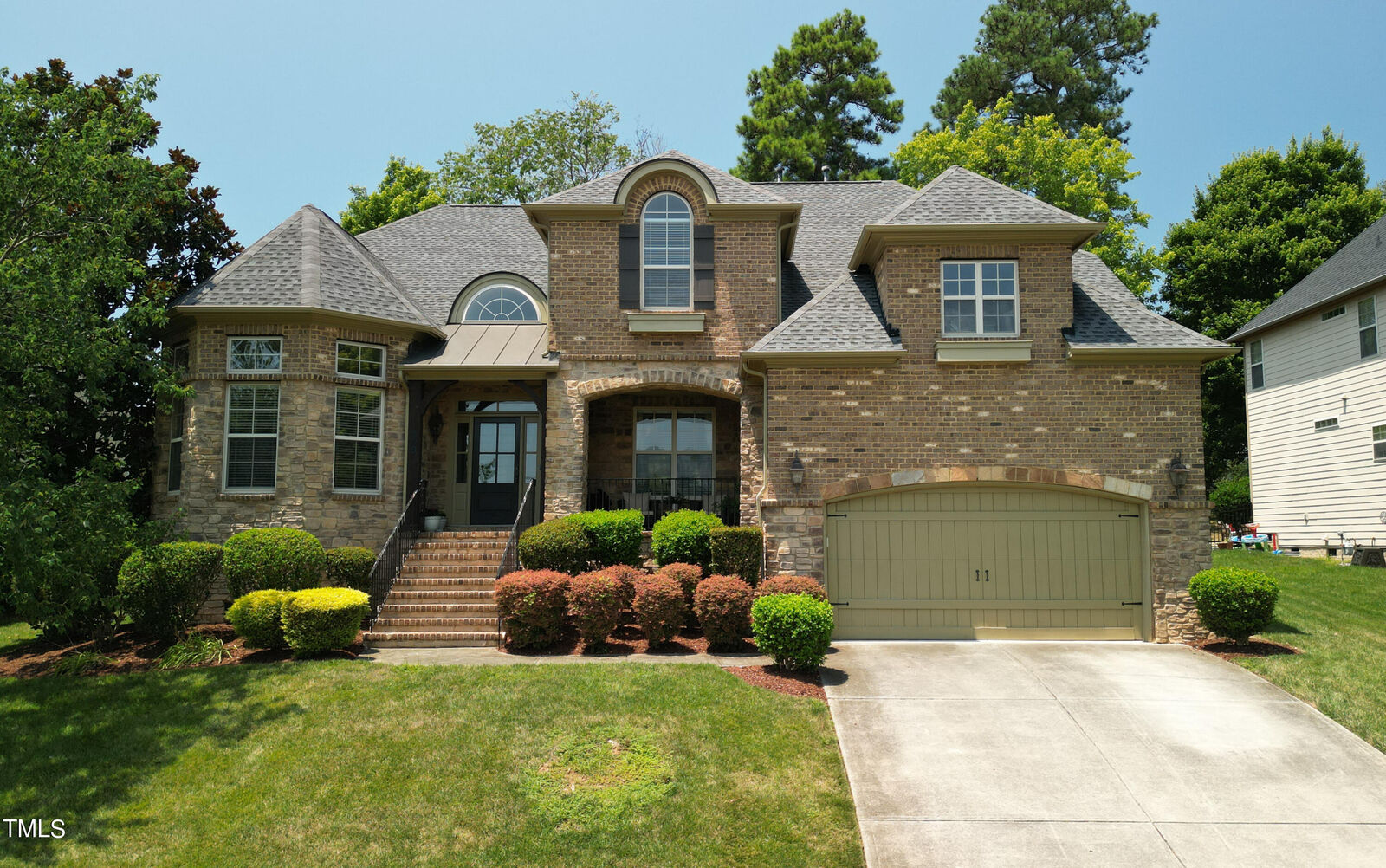 Property Photo: 609 Royal Tower Way NC 27513