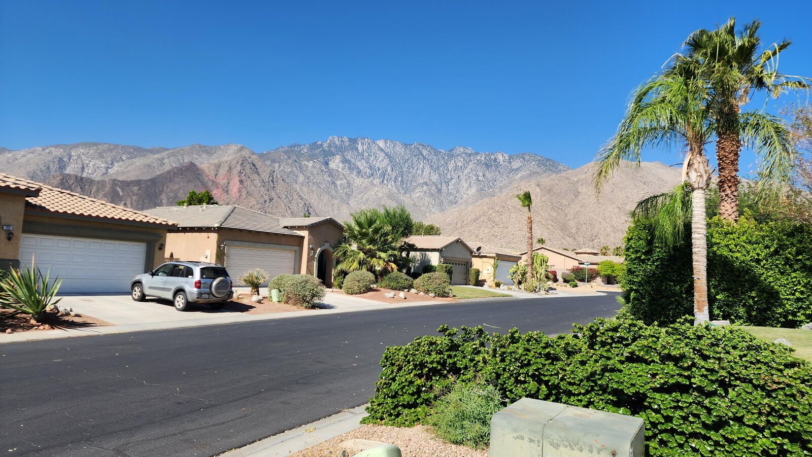 Property Photo: 754 Mira Grande CA 92262