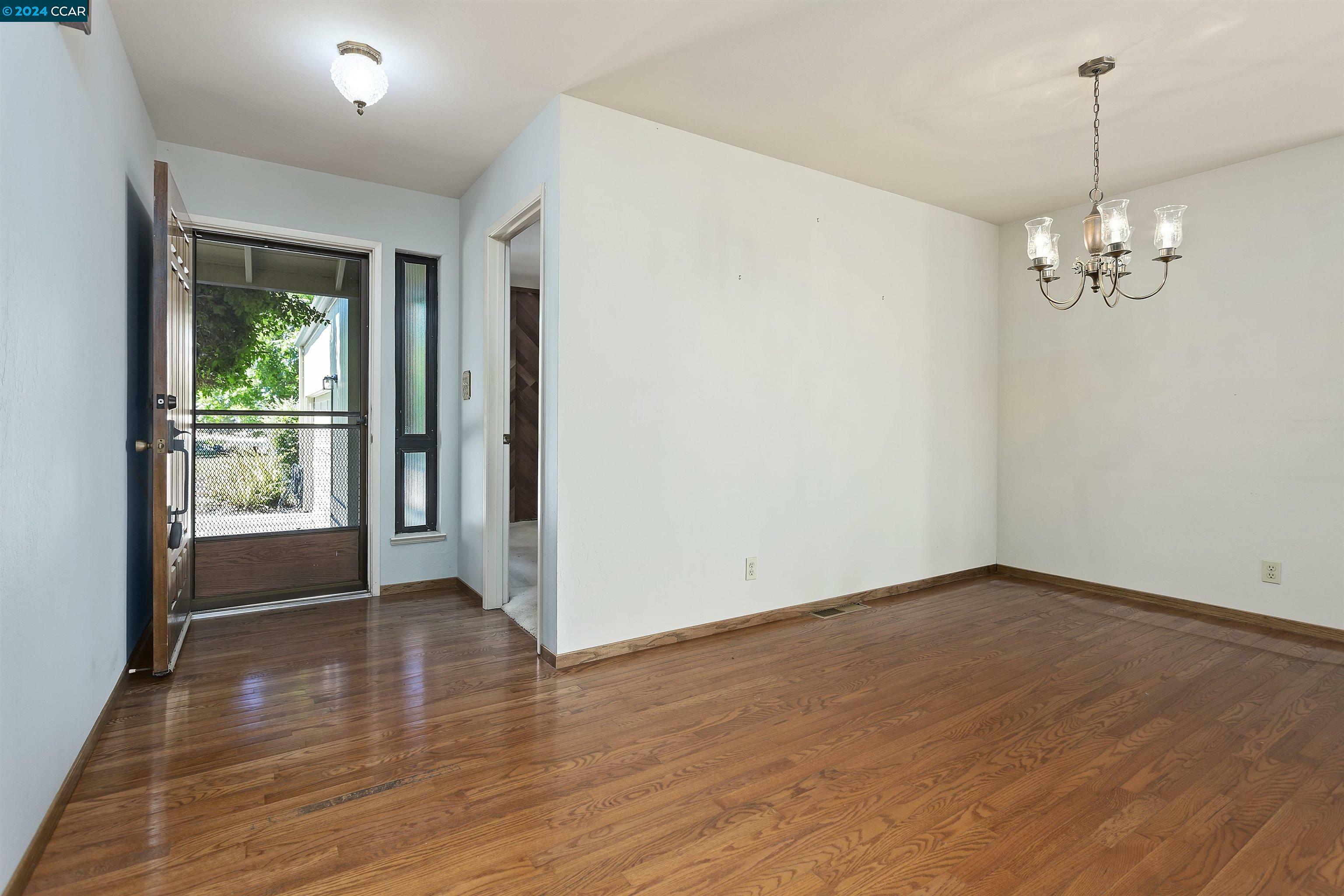 Property Photo:  3113 Lippizaner Ln  CA 94598 