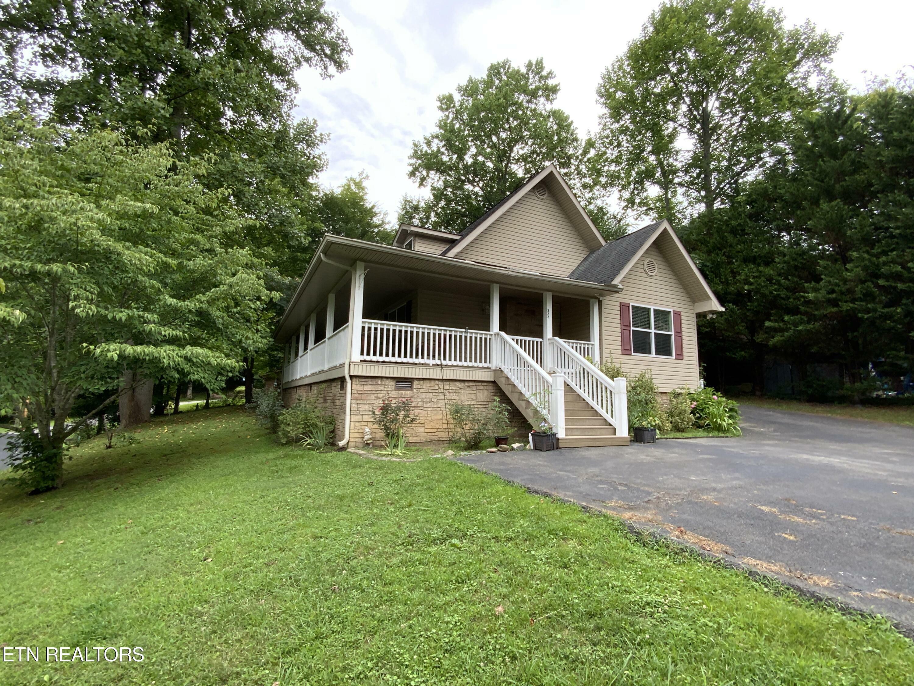 Property Photo:  222 Palmer Road Rd  TN 37738 