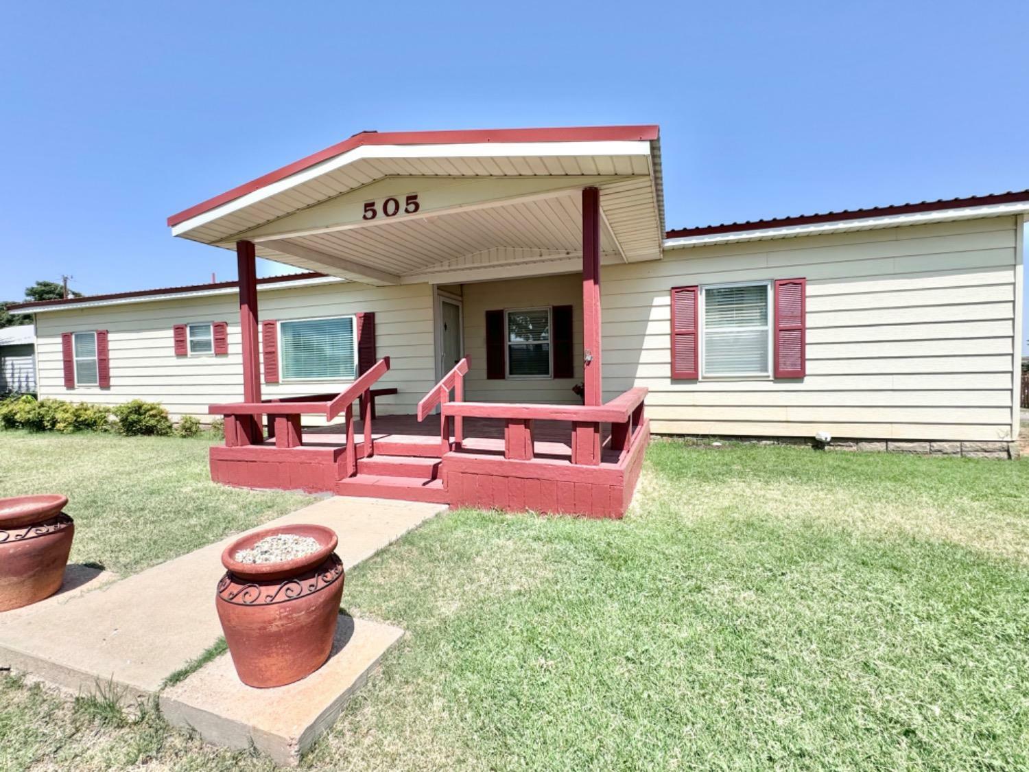 505 S Monroe Avenue  New Deal TX 79350 photo