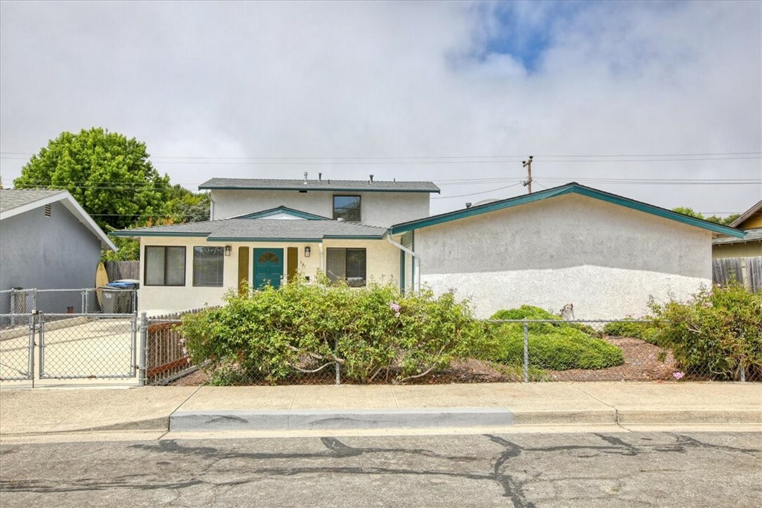 Property Photo:  781 Paul Place  CA 93420 