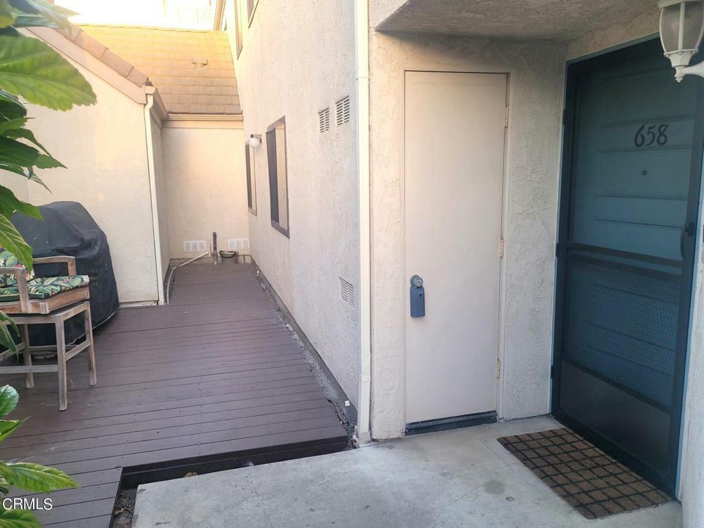 Property Photo:  658 Island View Circle  CA 93041 