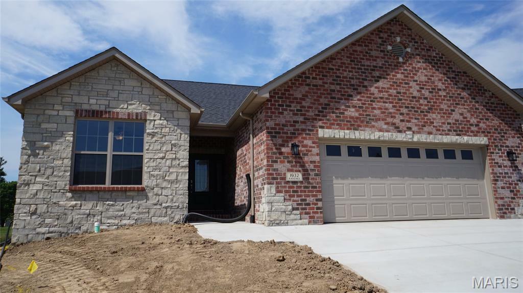 Property Photo: 1932 Ravenel IL 62226