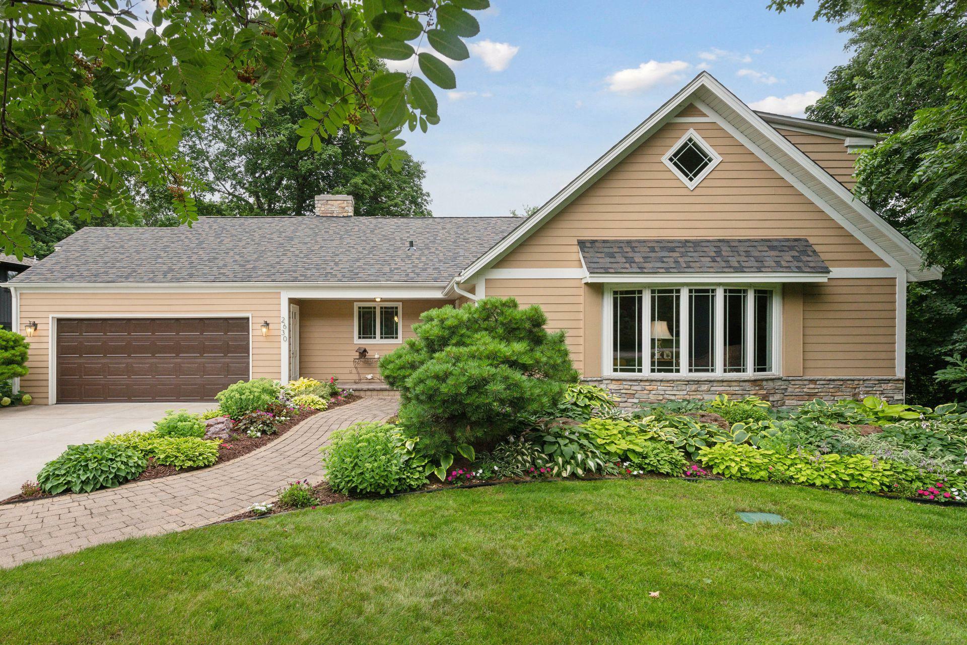 Property Photo:  2630 Urbandale Lane N  MN 55447 