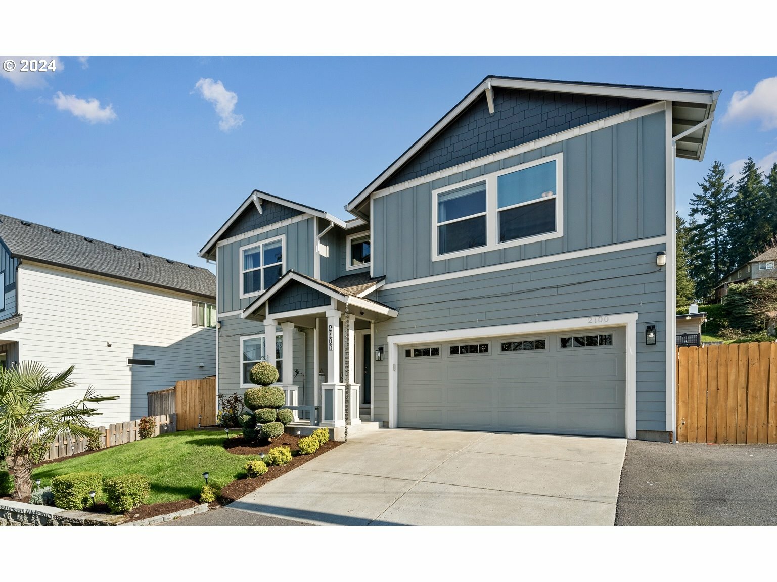 Property Photo:  2100 NW Kelly Dr  WA 98665 