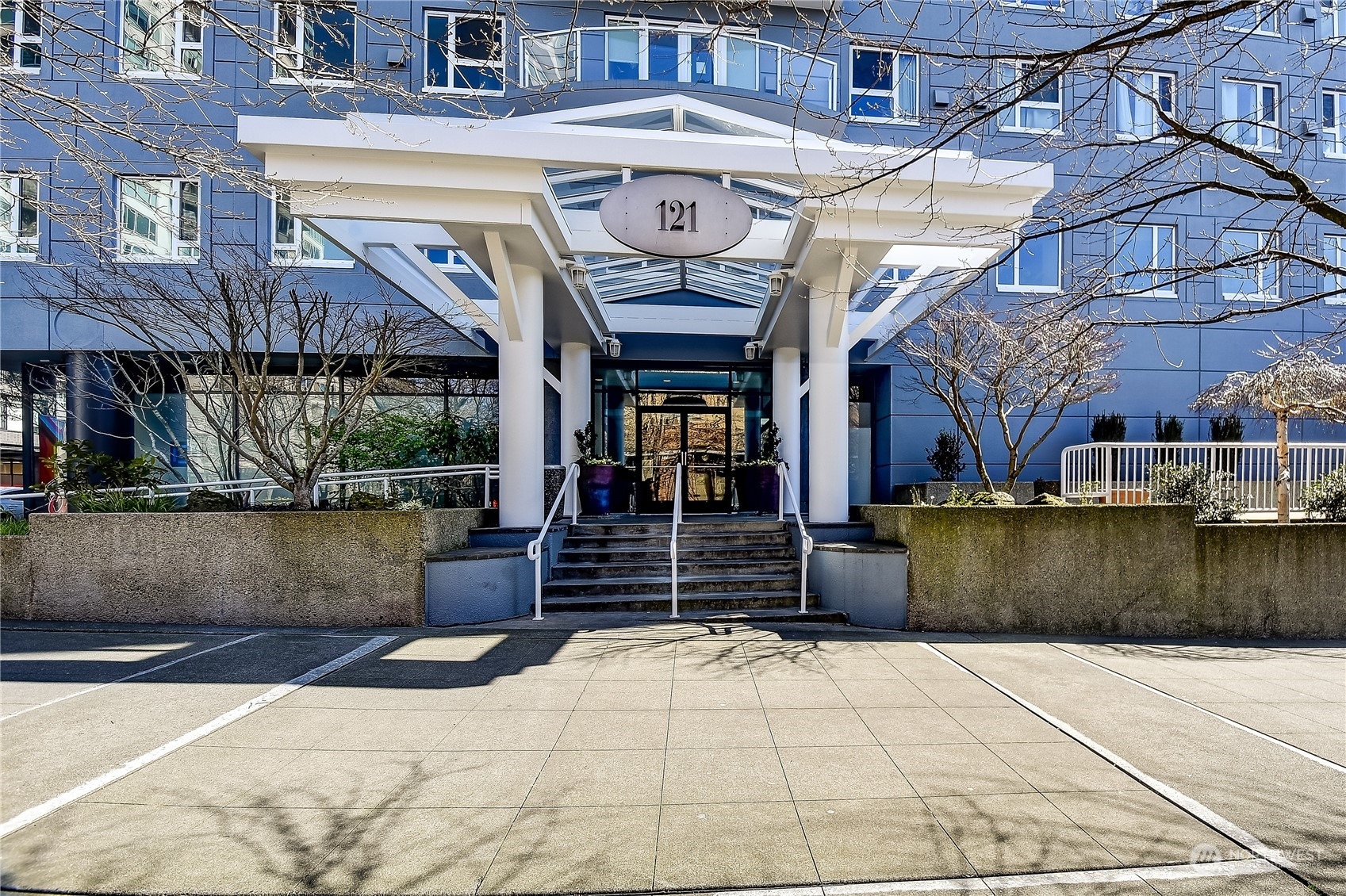 Property Photo:  121 Vine Street 503  WA 98121 