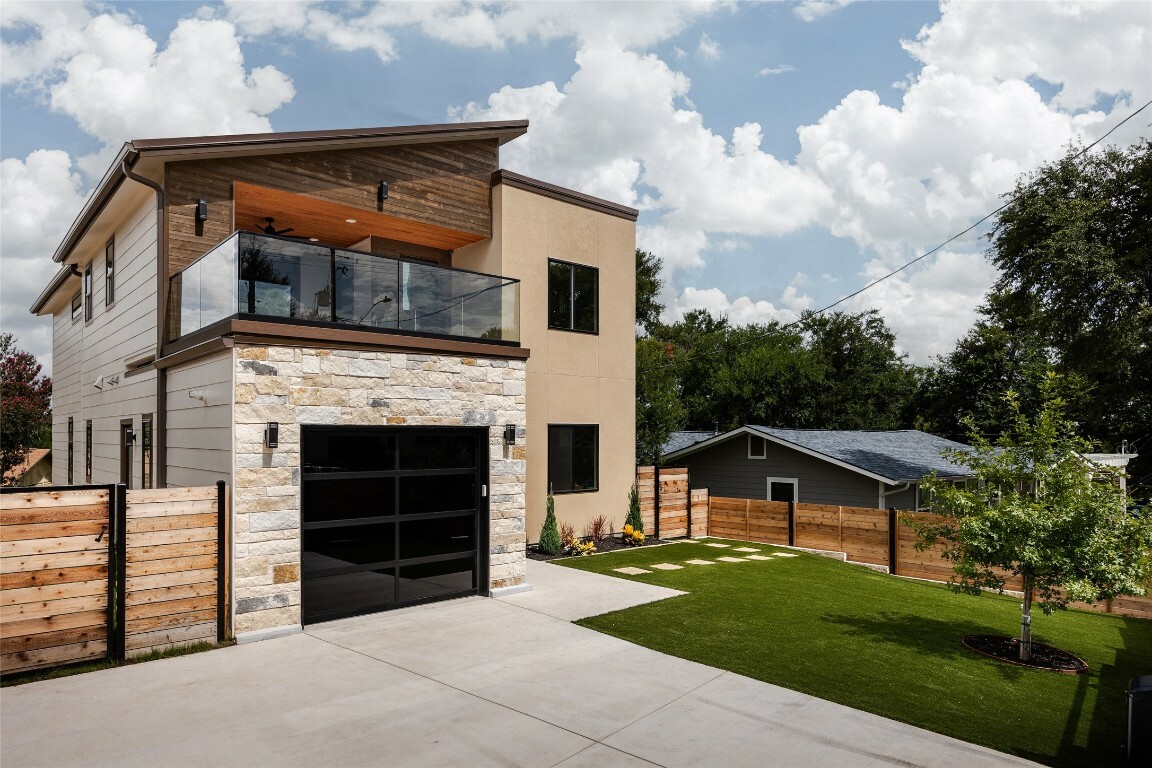 Property Photo:  1702 Elmira Road 2  TX 78721 