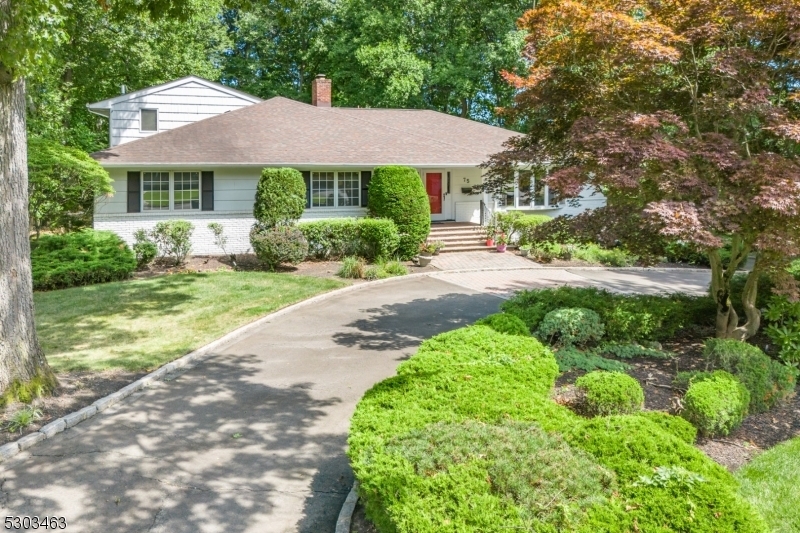 Property Photo:  75 Green Hill Rd  NJ 07081 