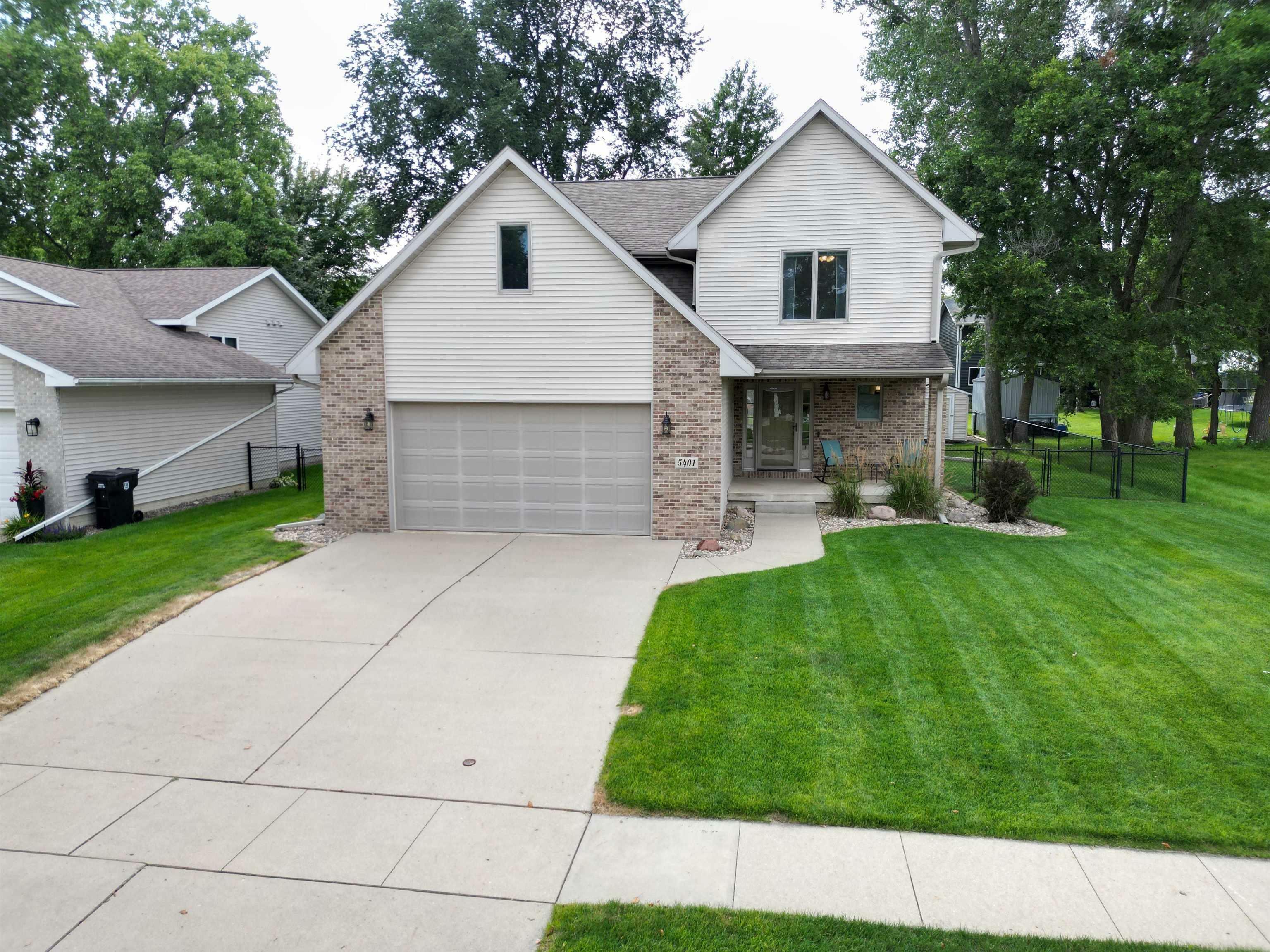 Property Photo:  5401 Carey Drive  IA 50613 