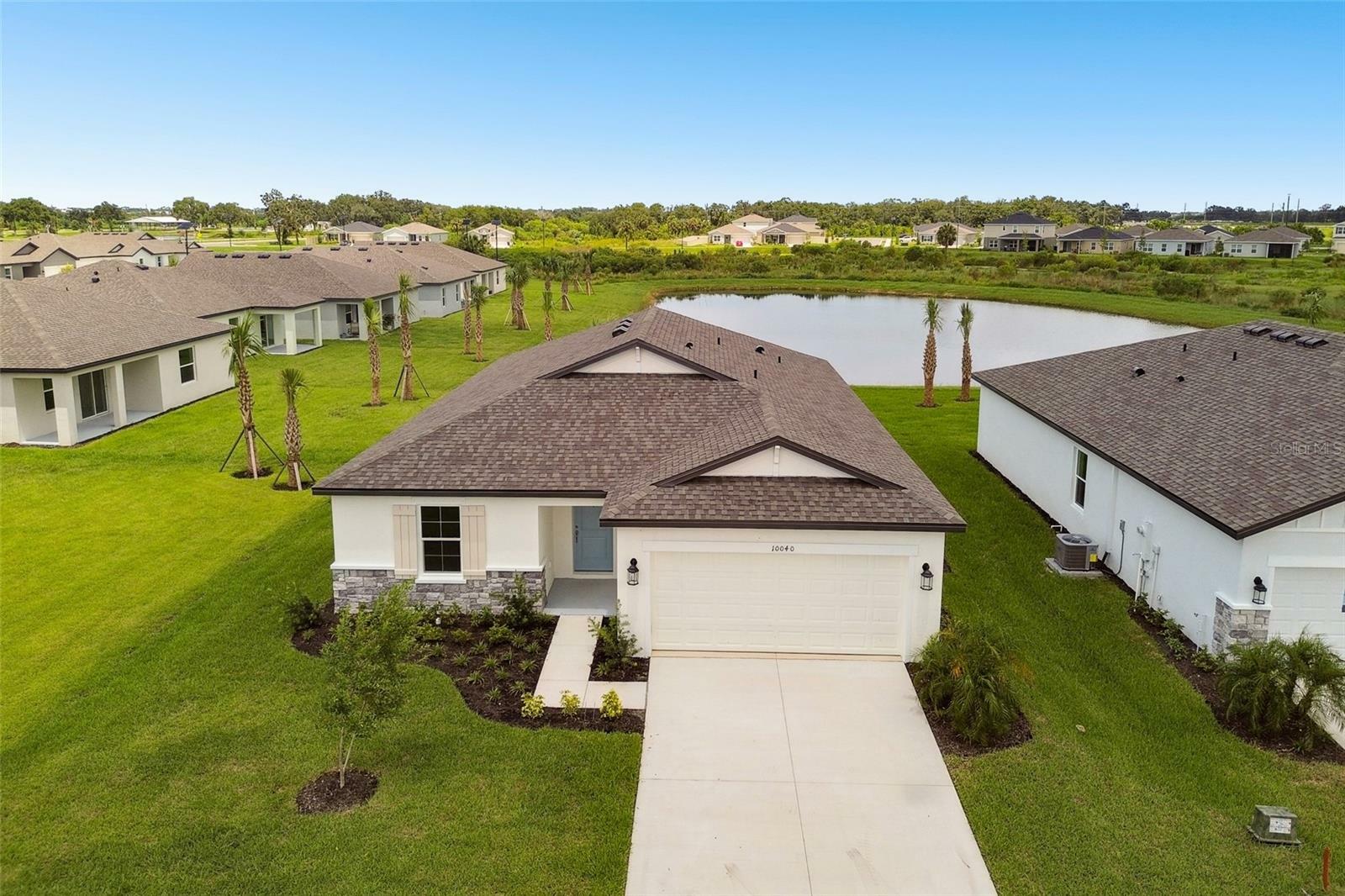 Property Photo:  10040 Last Light Glen  FL 34219 