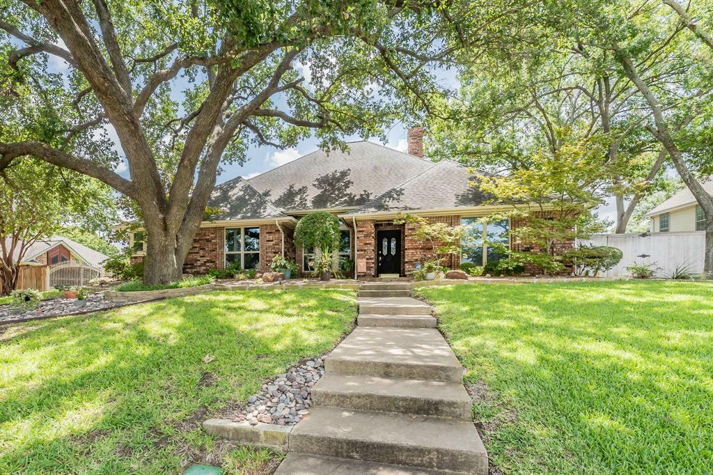 Property Photo: 3403 Pembrooke Parkway S TX 76034