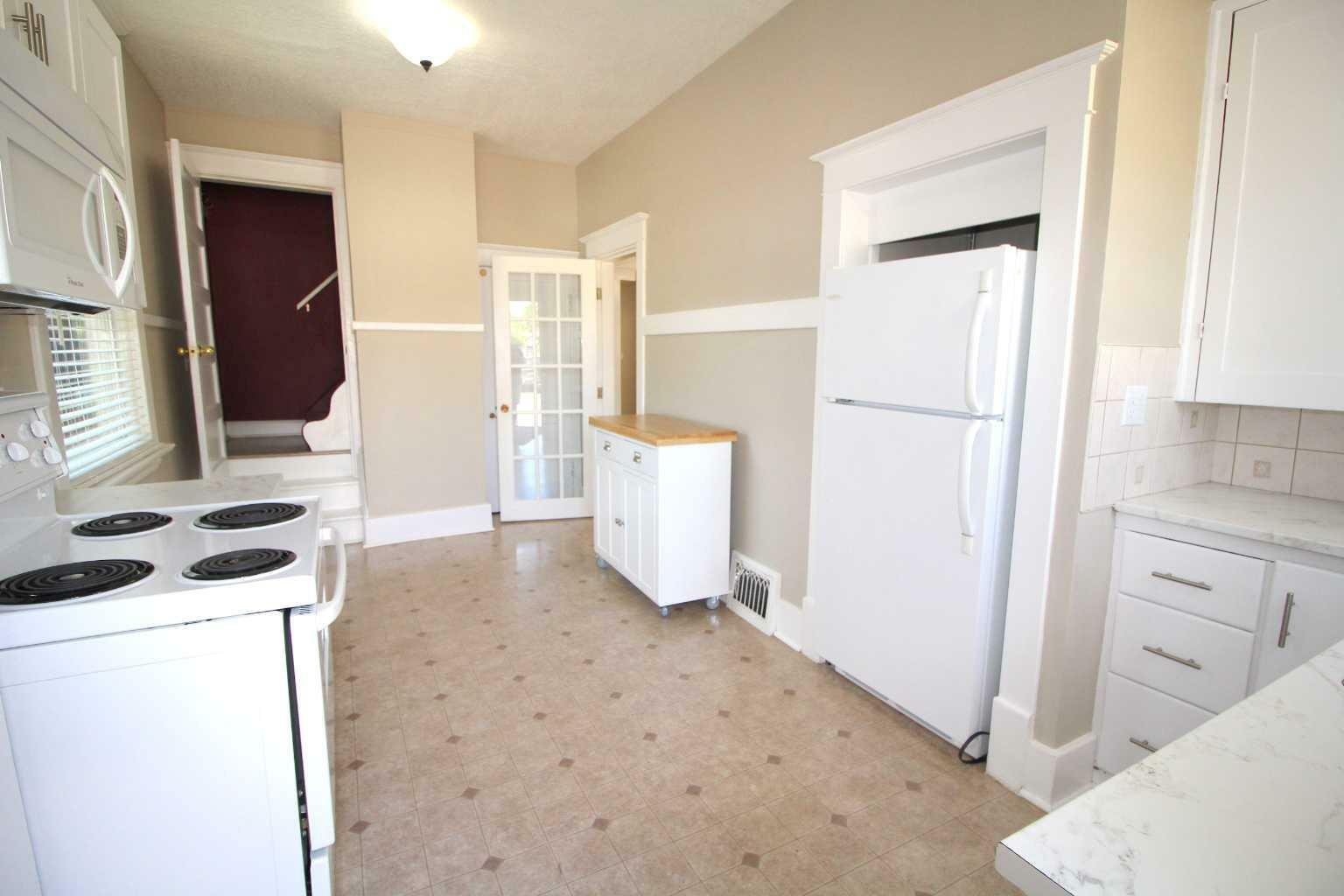 Property Photo:  4626 49 Street  AB T4N 1T5 