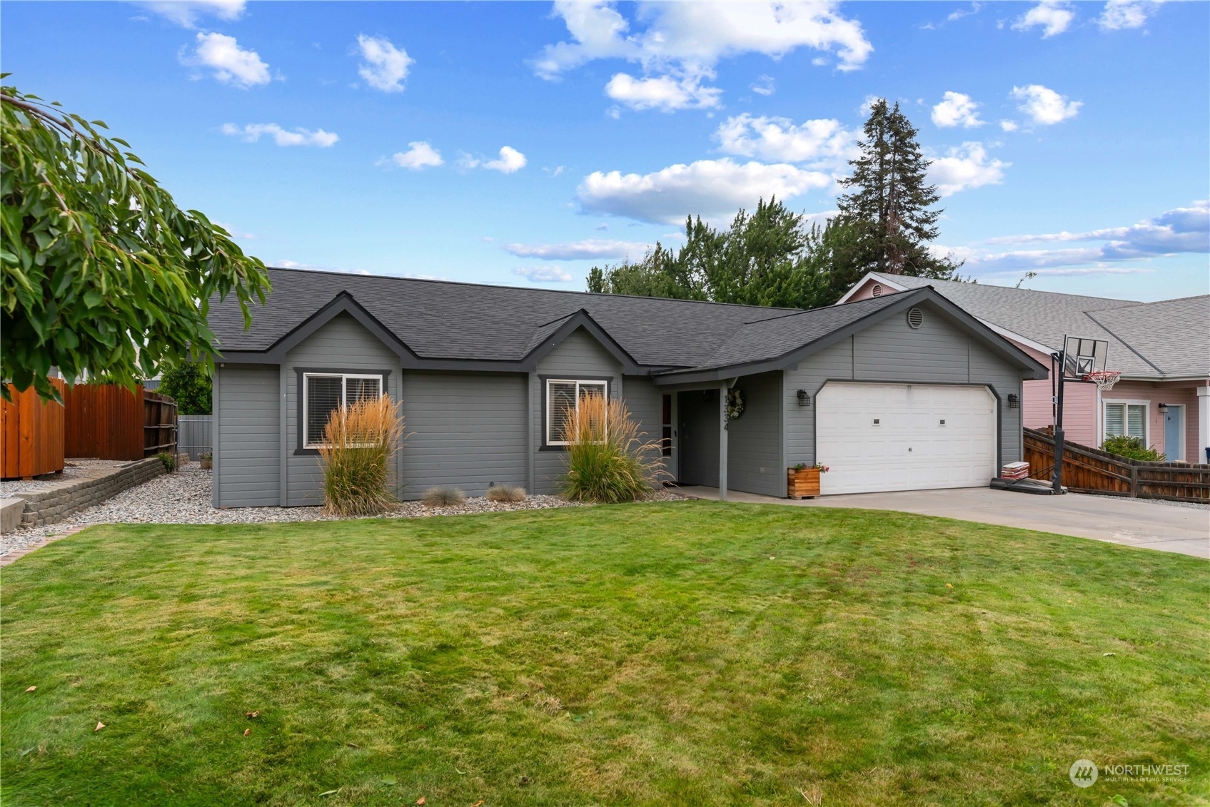 Property Photo:  1334 Brown Street  WA 98801 