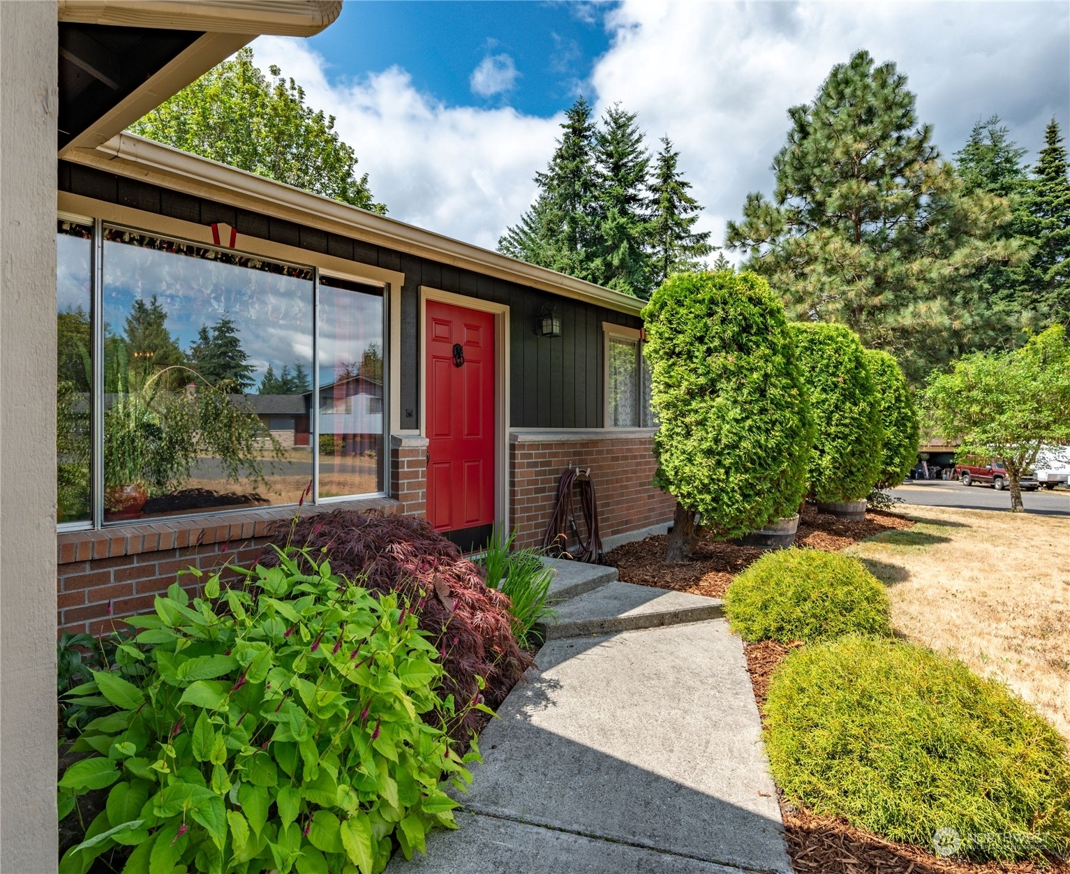 Property Photo:  20 Upland Court  WA 98339 