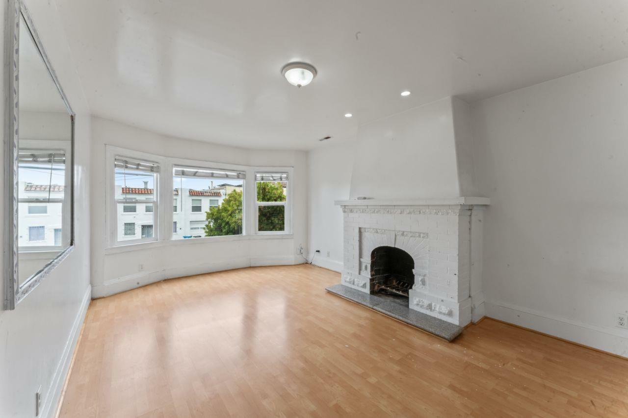 Property Photo:  38 Cordova Street  CA 94112 