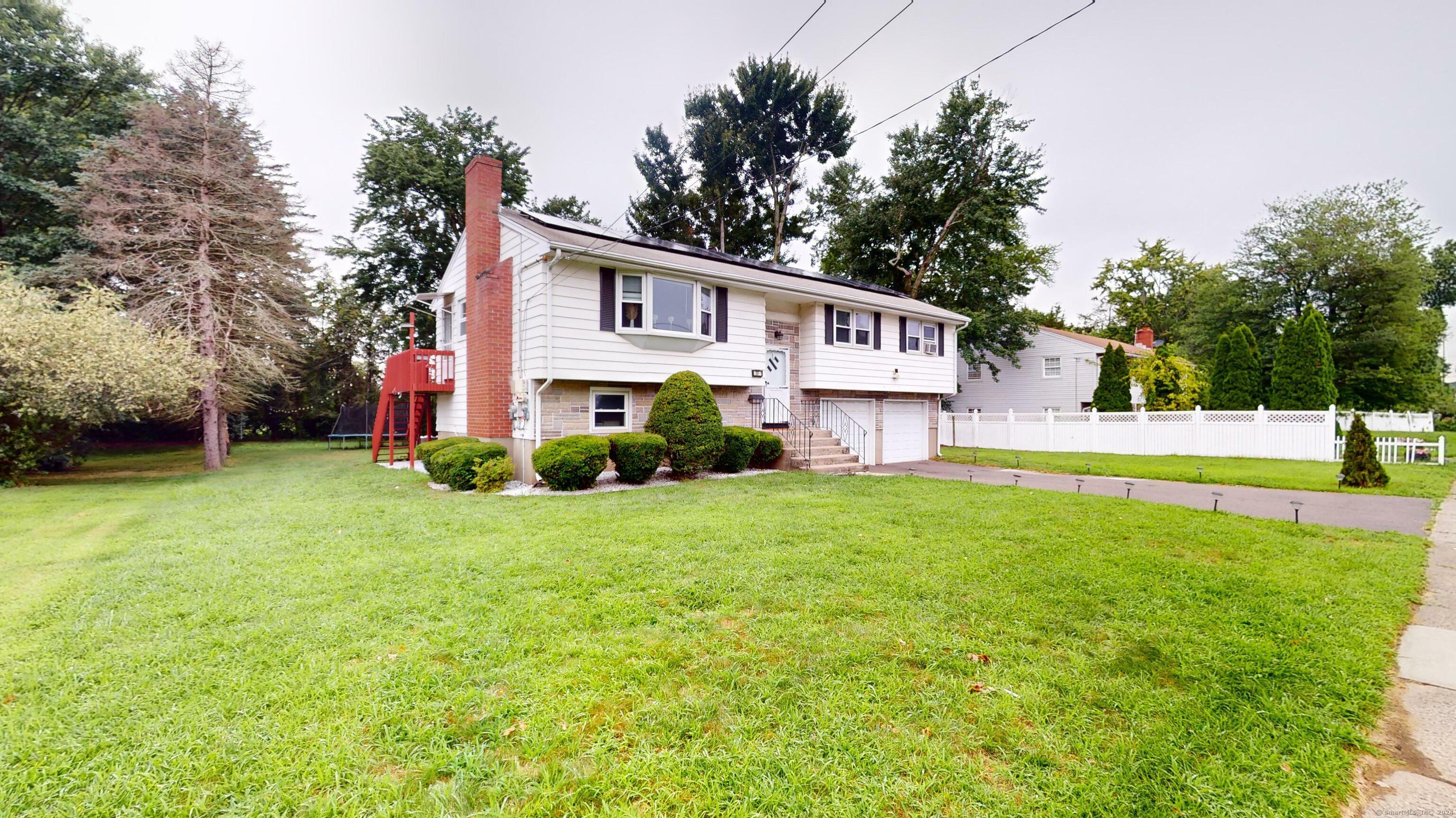 Property Photo:  37 Simmons Road  CT 06118 