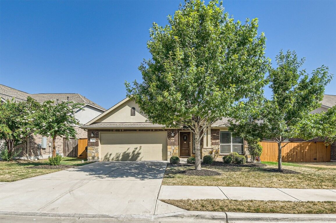 Property Photo:  113 Lily Turf Cove  TX 78626 