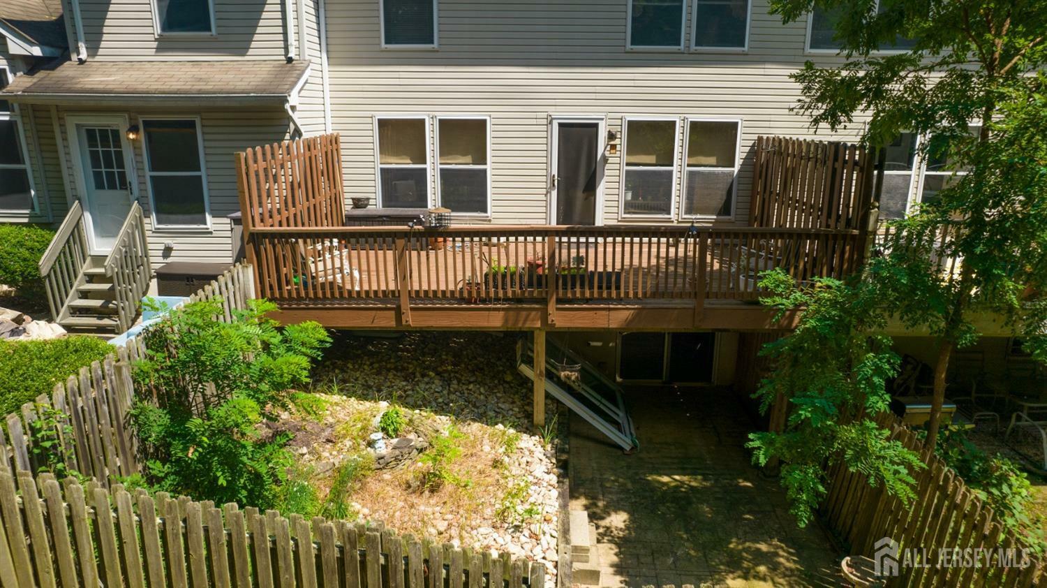 Property Photo:  11 Parkside Drive  NJ 08831 