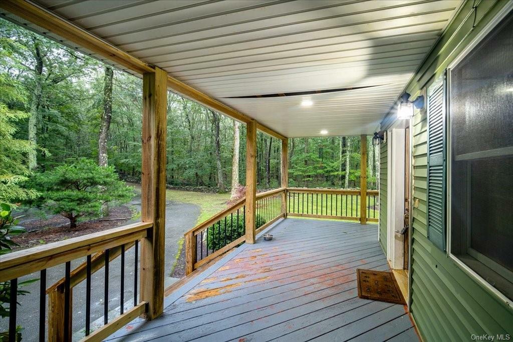 Property Photo:  3 Sunset Ridge Road  NY 10950 