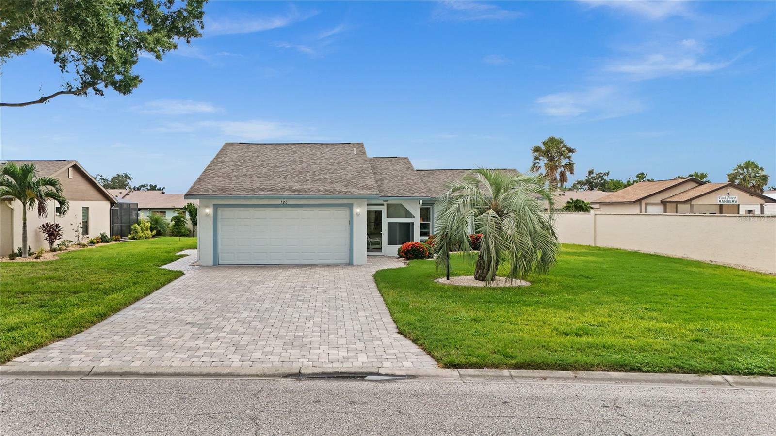 Property Photo:  120 Park Forest Boulevard  FL 34223 