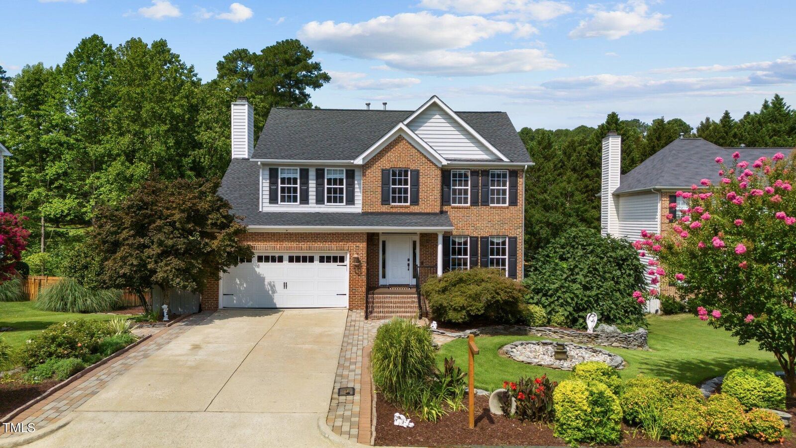 Property Photo: 203 Breckenwood Drive NC 27513