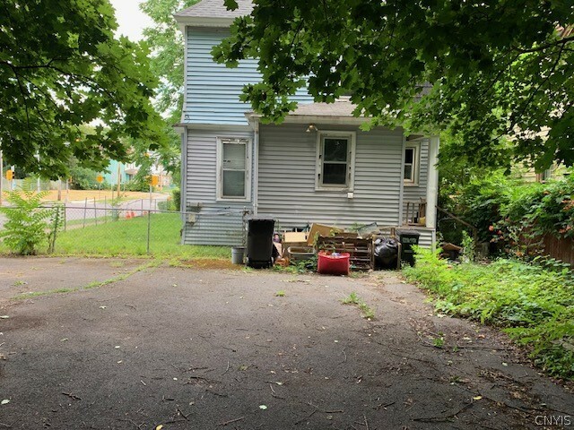 Property Photo:  3604 S Salina Street  NY 13205 