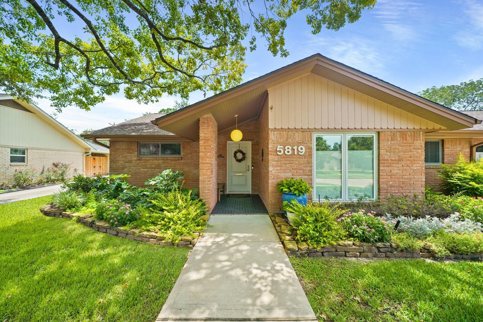Property Photo: 5819 Paisley Street TX 77096