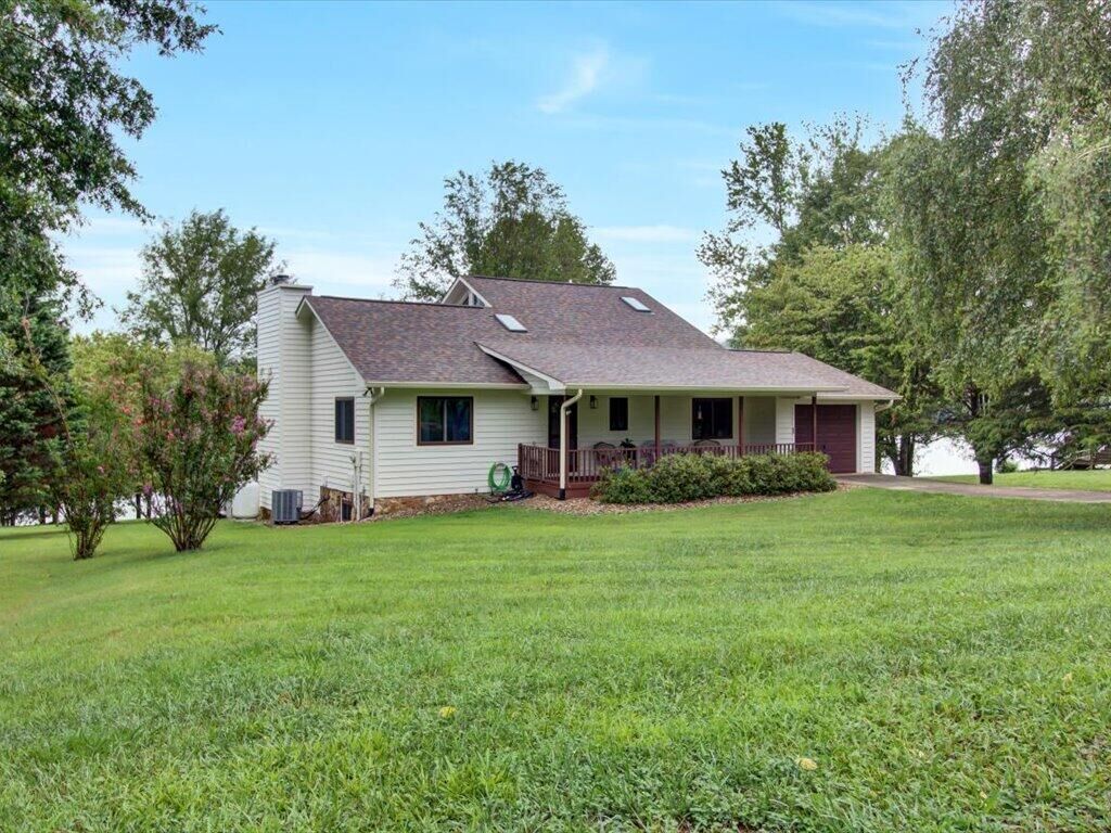 Property Photo: 220 Shane Lane TN 37708