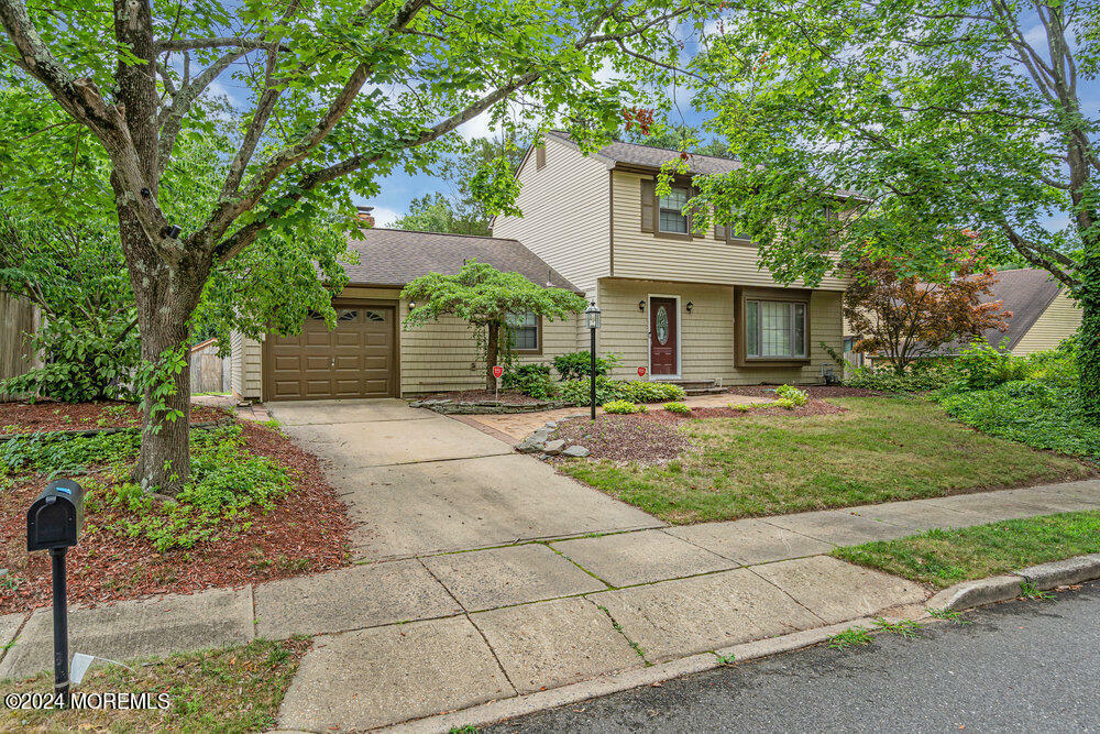 Property Photo:  103 Lavenham Court  NJ 08755 