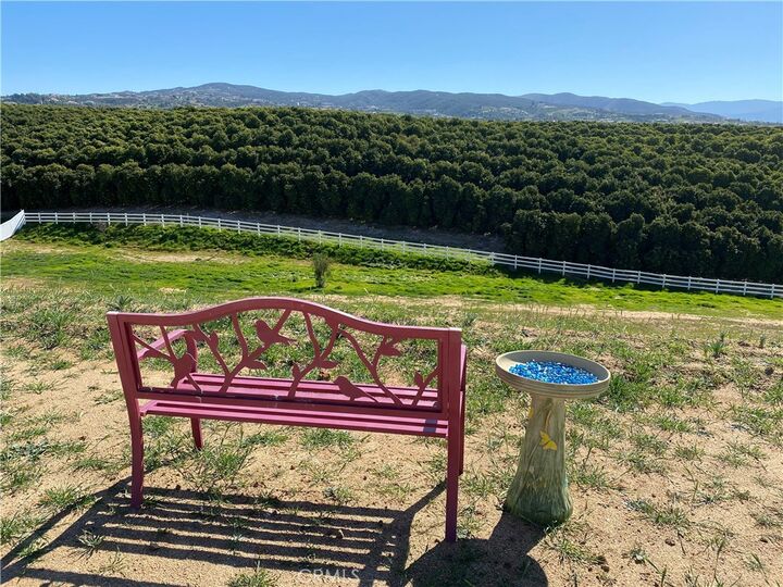 Property Photo:  39682 Via Cacho  CA 92592 