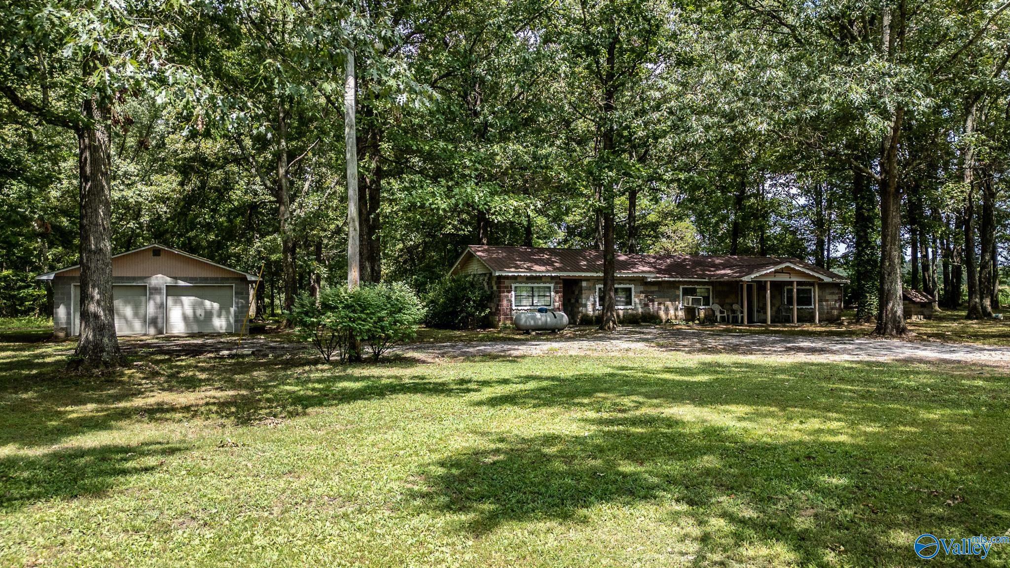 Property Photo:  5001 County Road 491  AL 35772 