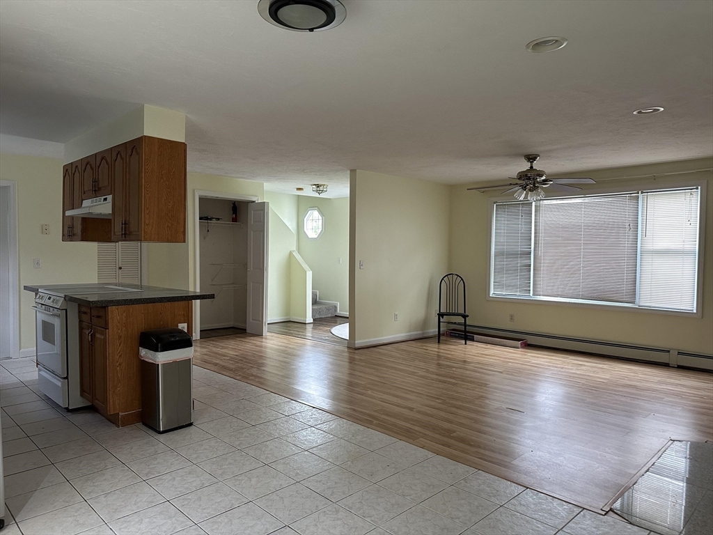 Property Photo:  4 Winneconnett 4  MA 01604 