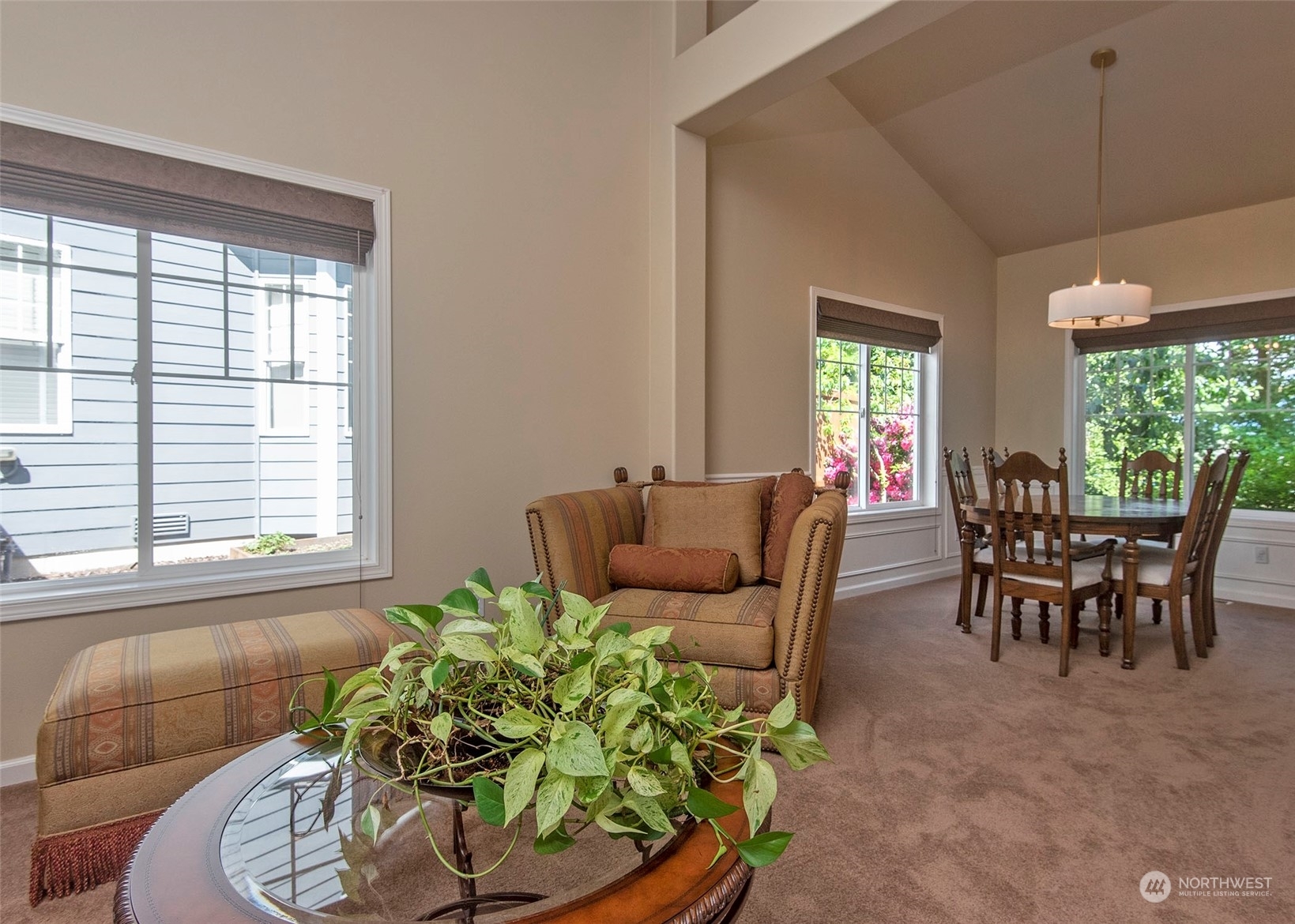 Property Photo:  910 Pike Street NW  WA 98001 