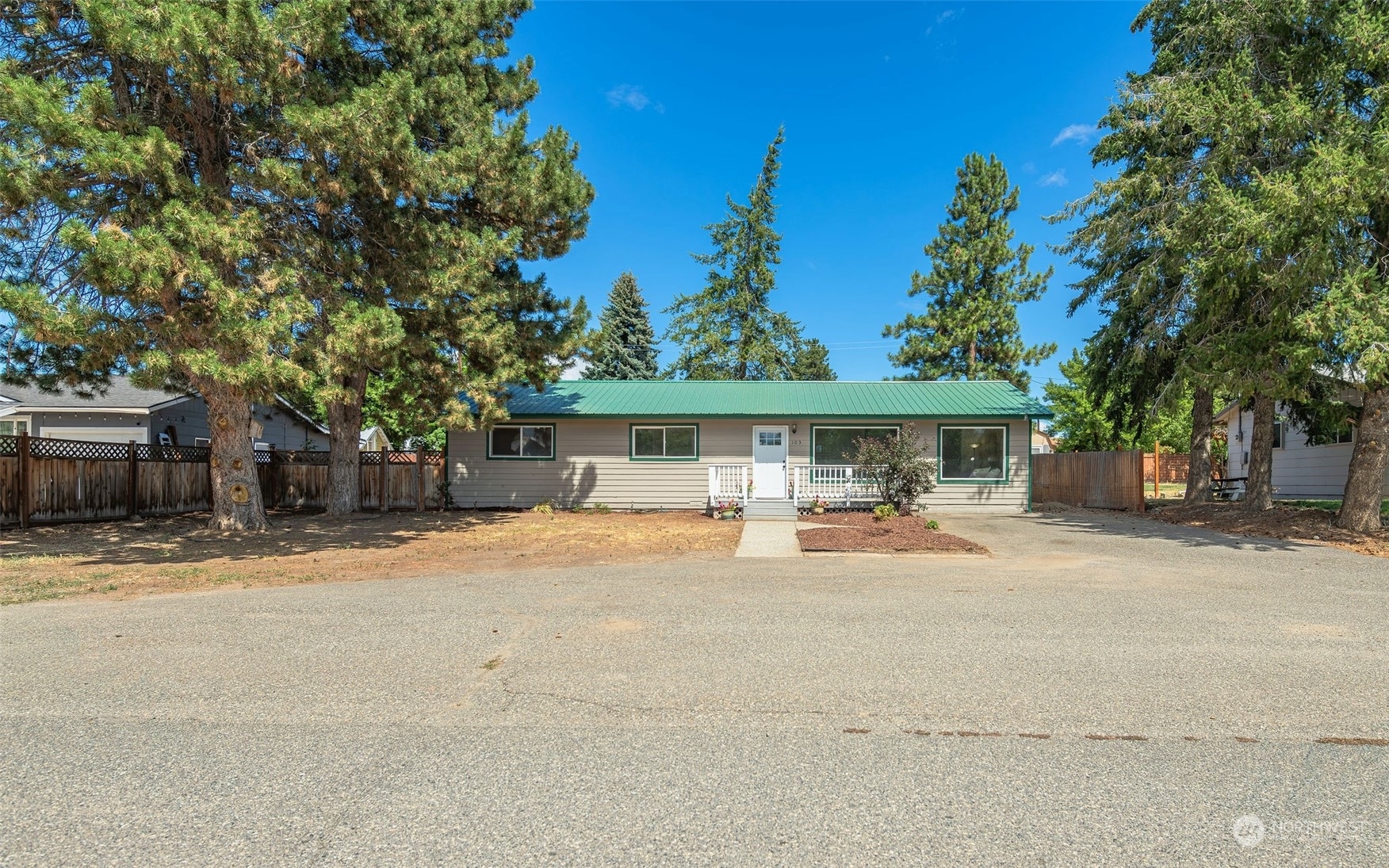 Property Photo:  103 W Poplar  WA 98858 