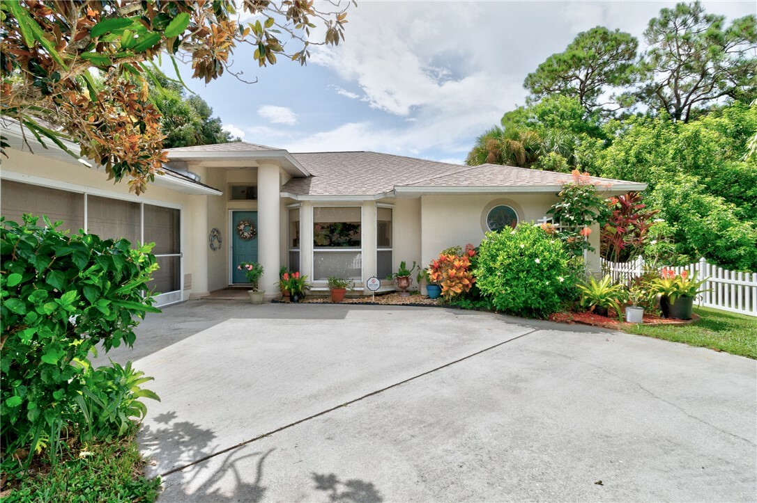 Property Photo:  534 Browning Terrace  FL 32958 