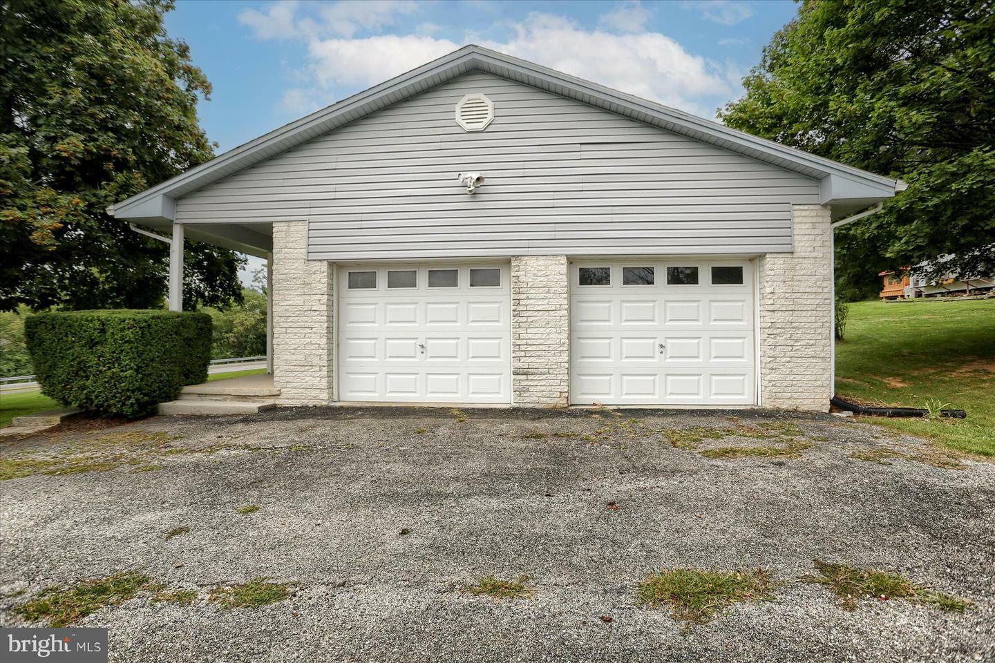 Property Photo:  1700 Orrtanna Road  PA 17353 