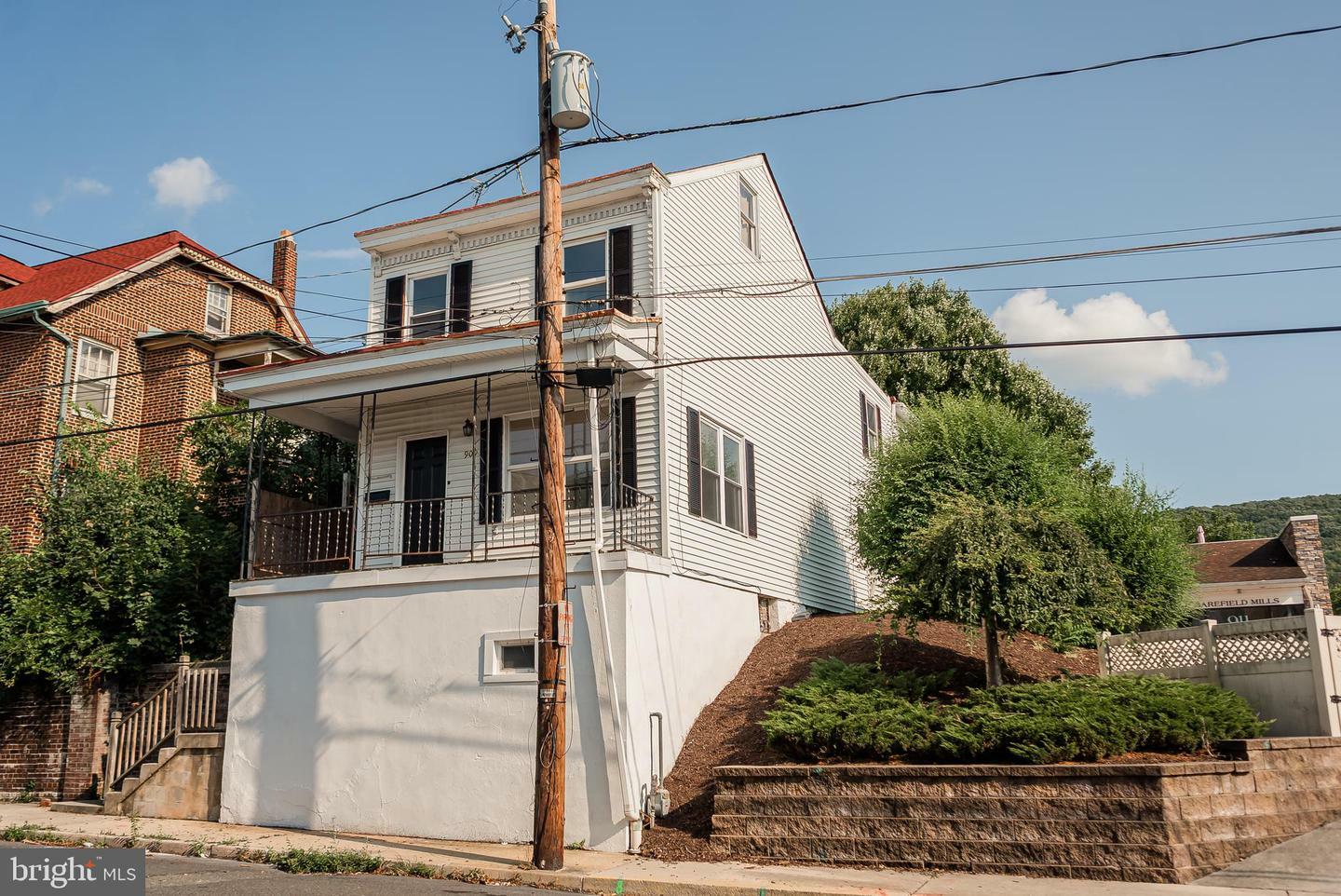 Property Photo:  909 W Race Street  PA 17901 