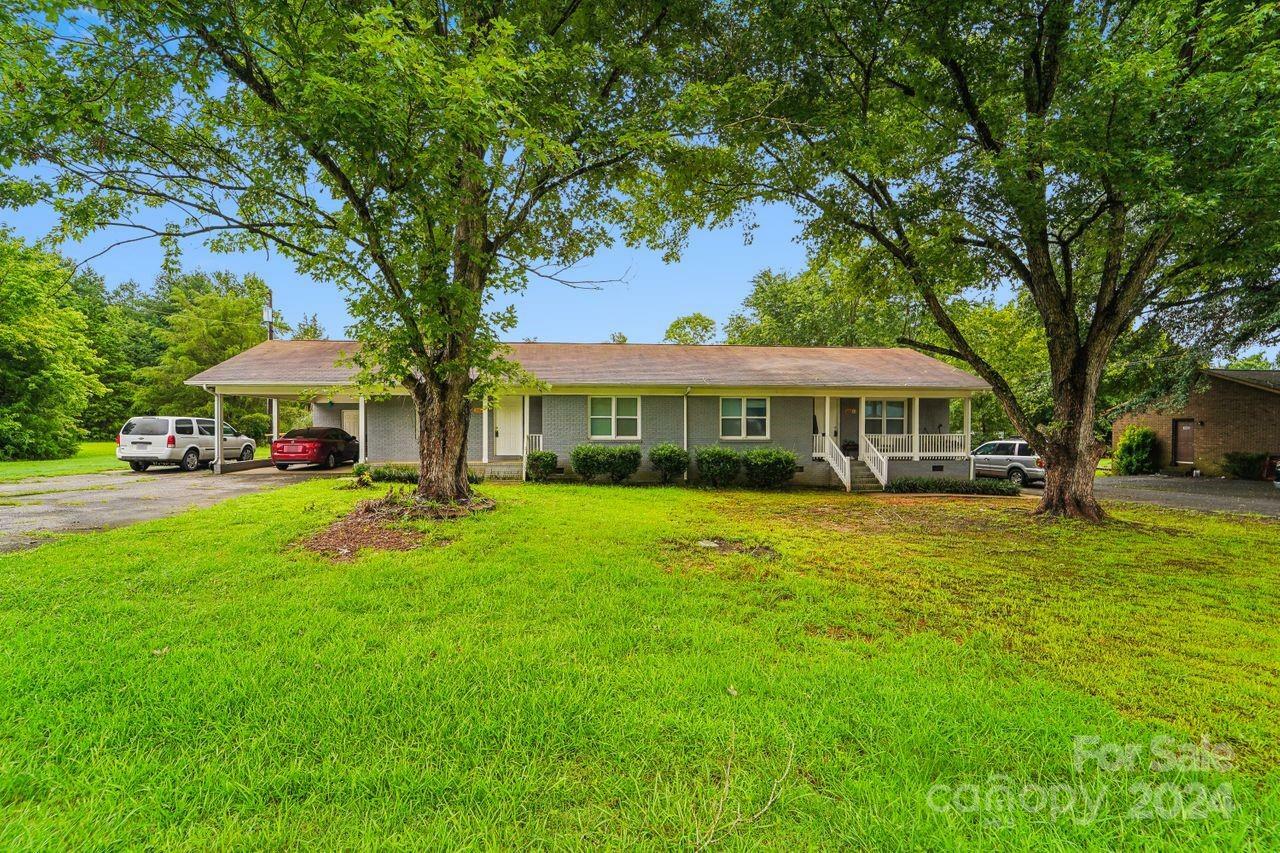 Property Photo:  302 Taylor Road  NC 28164 