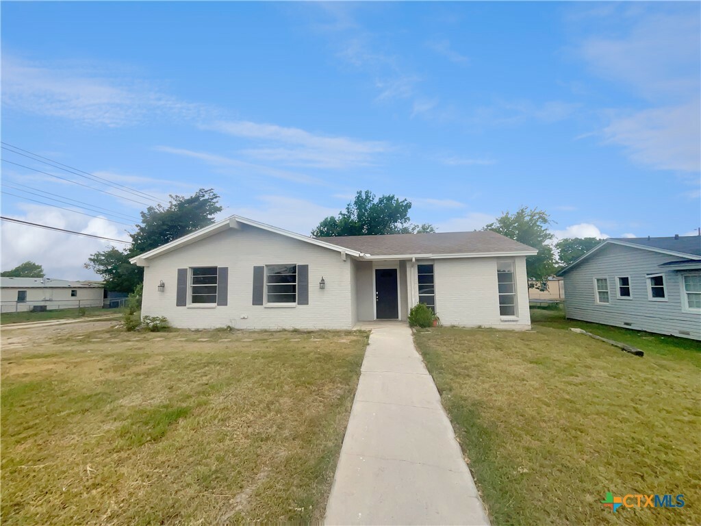 303 N 11th Street  Copperas Cove TX 76522 photo