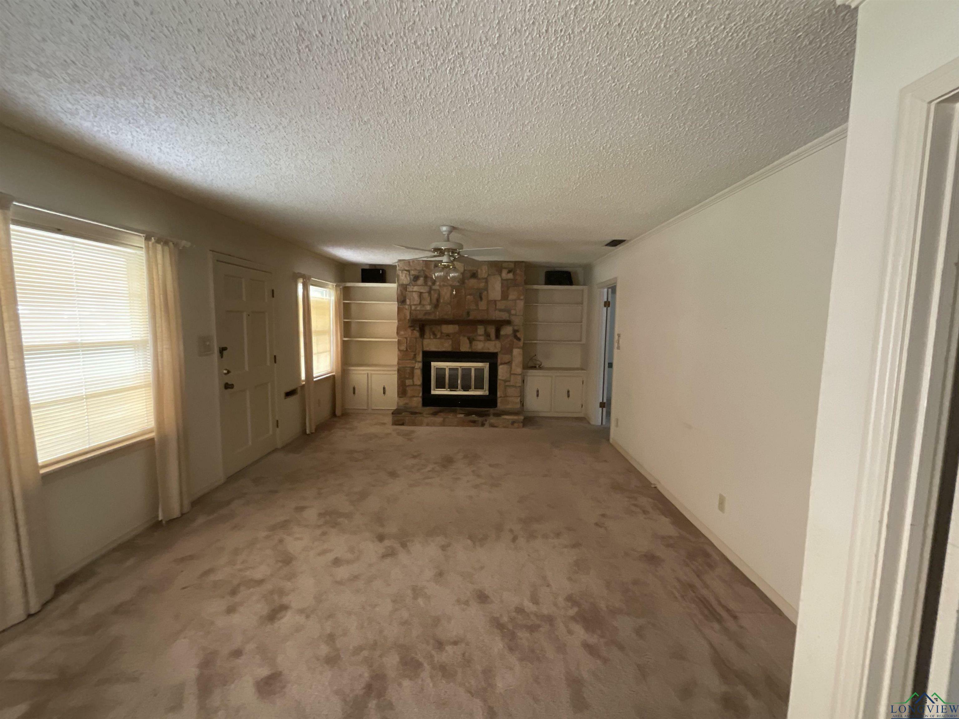 Property Photo:  3006 Acadia St  TX 75672 