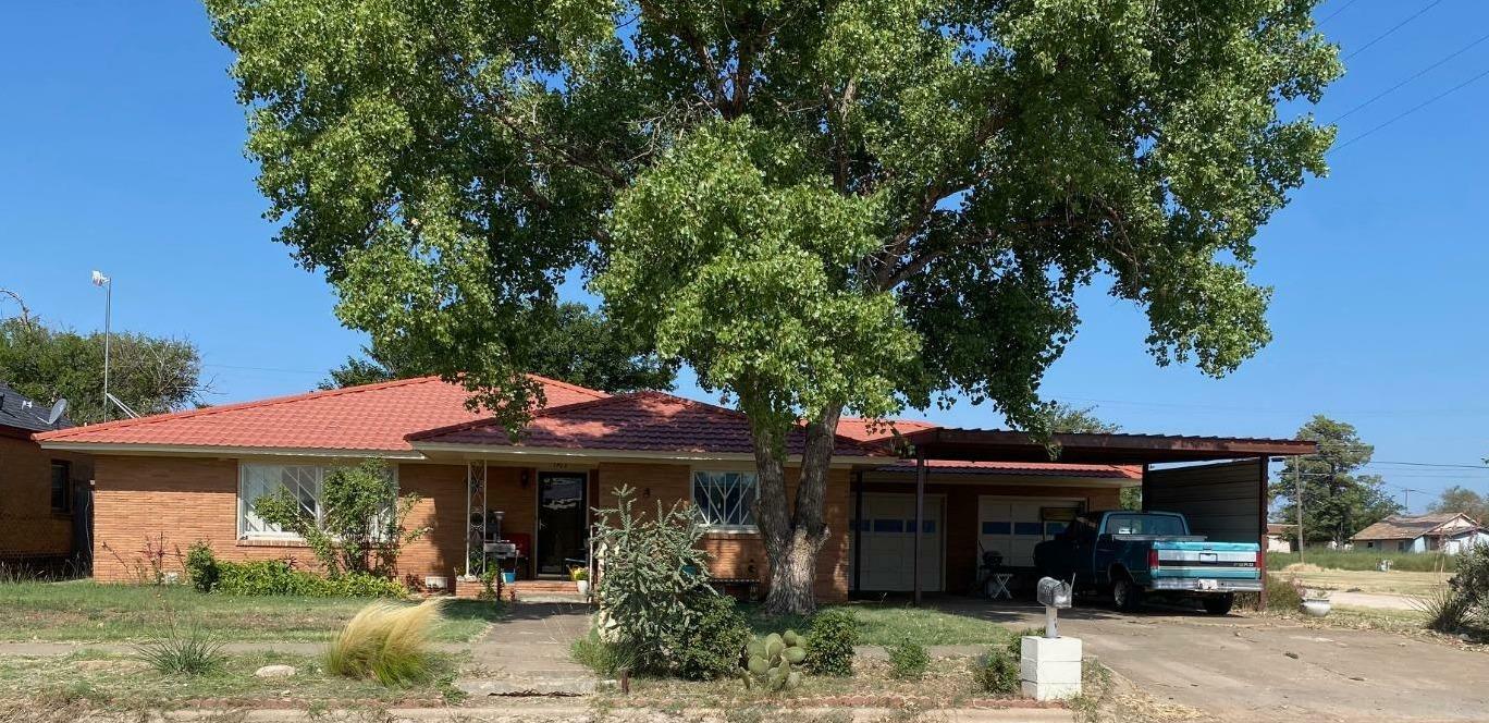 Property Photo:  1223 Main Avenue  TX 79357 