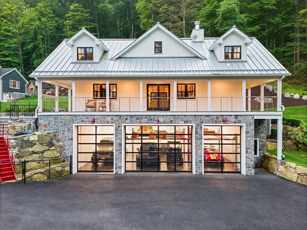 Property Photo: 25 Red Oak Lane NY 10524