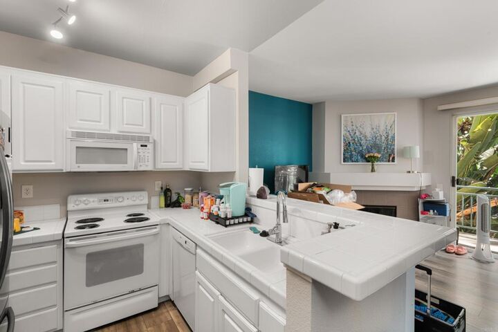 2220 Camino De La Reina 5214  San Diego CA 92108 photo